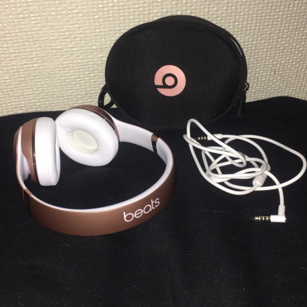 BEATS BY DRE